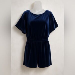 VINEYARD VINES Navy blue Velvet belted Romper/size XL